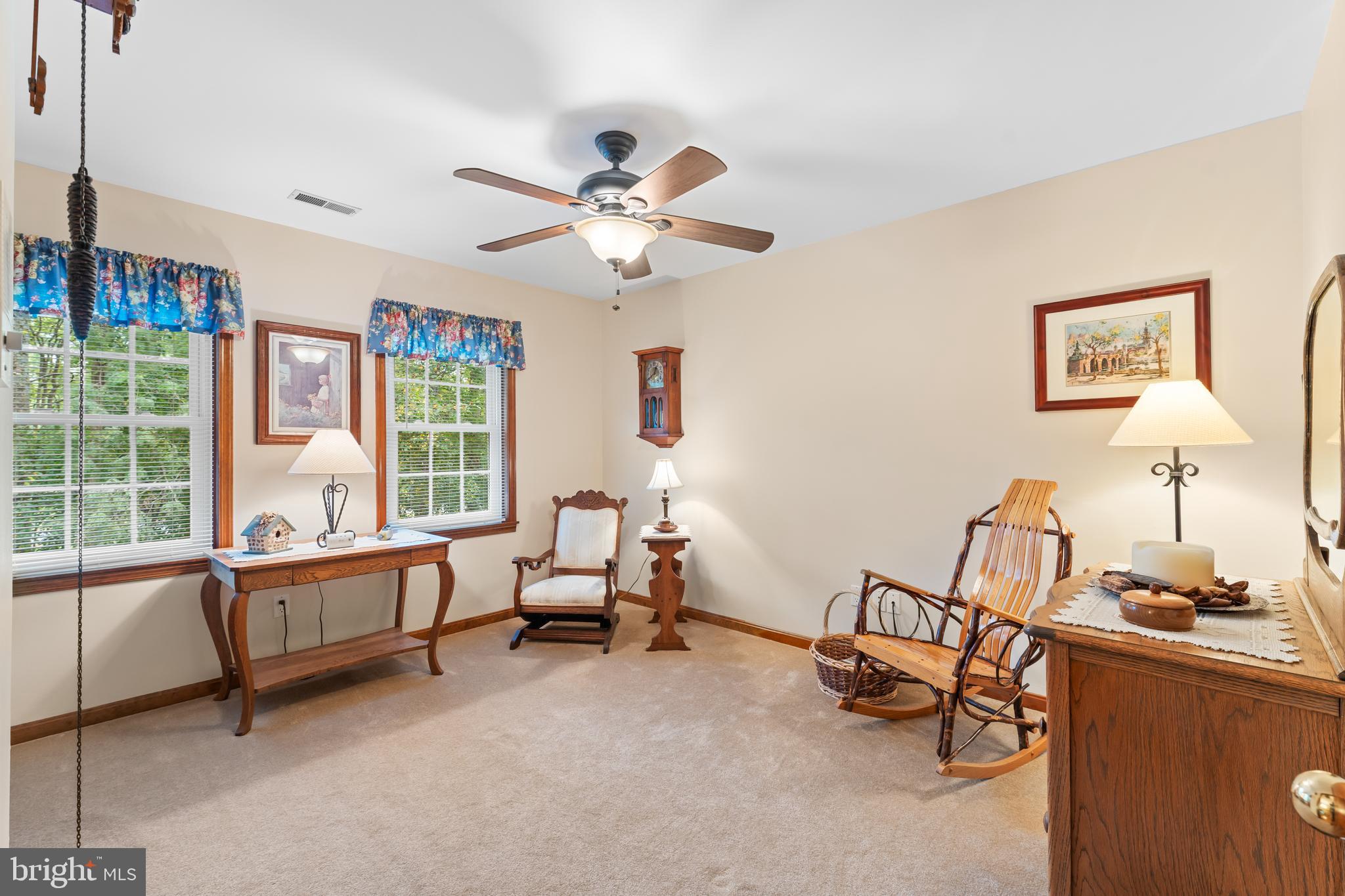 1433 Gilbert Road Arnold, MD 21012 - Photo 31 of 63 a living room with furniture and a window