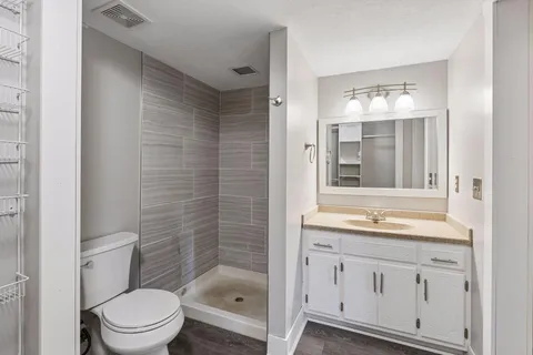 $425,000 | 9791 Ives Lane North, Maple Grove, MN 55369
