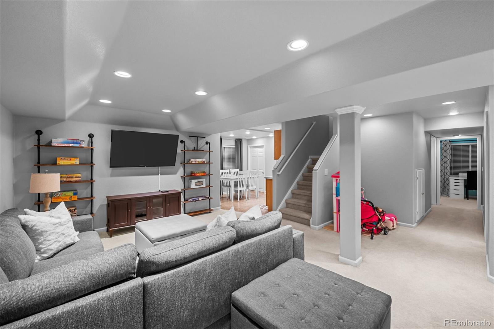 8701 Aberdeen Circle Highlands Ranch, CO 80130 - Photo 32 of 45