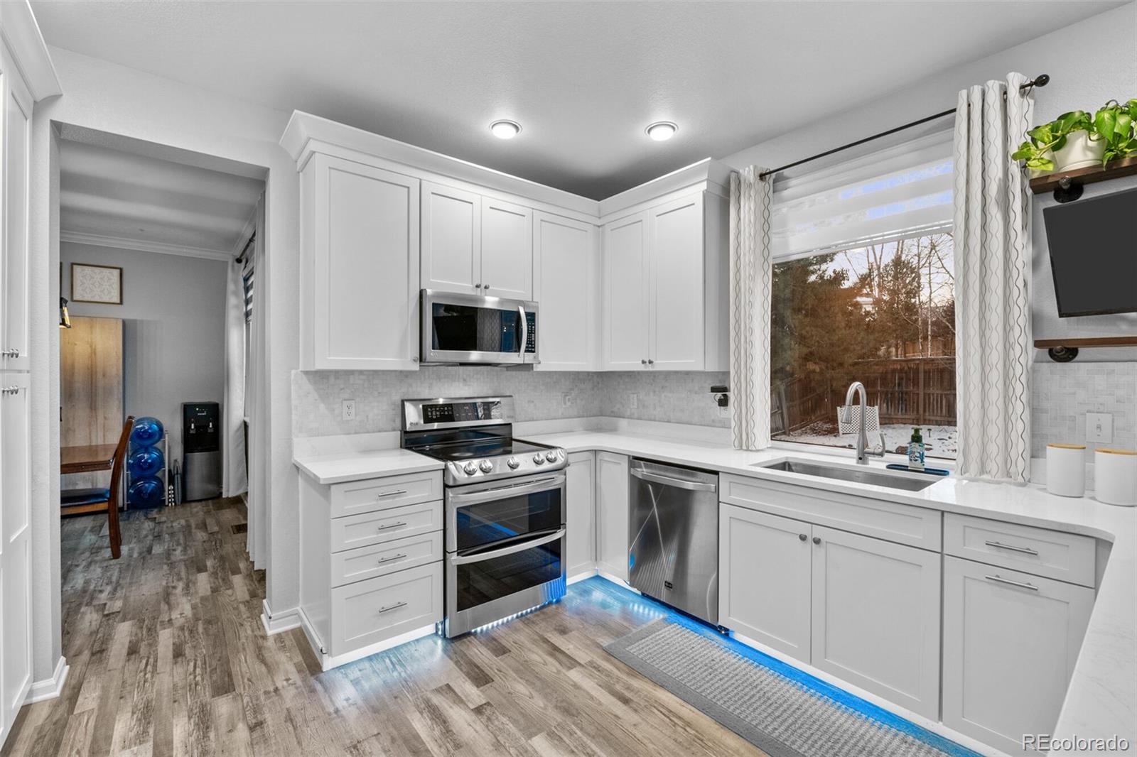 8701 Aberdeen Circle Highlands Ranch, CO 80130 - Photo 9 of 45