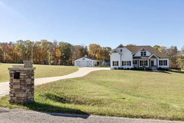 $1,250,000 | 3378 New Hall Road, Greenbrier, TN 37073