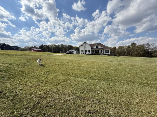 $1,250,000 | 3378 New Hall Road, Greenbrier, TN 37073