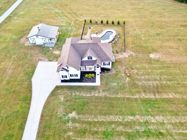 $1,250,000 | 3378 New Hall Road, Greenbrier, TN 37073