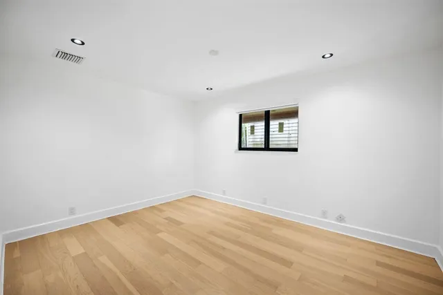 a view of a window in a room