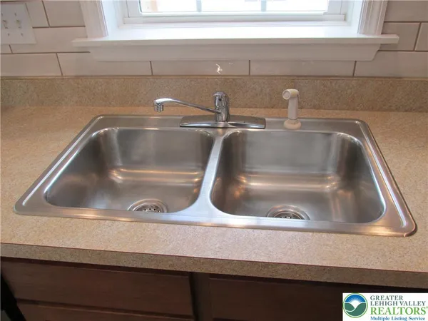 a close view of sink and tap