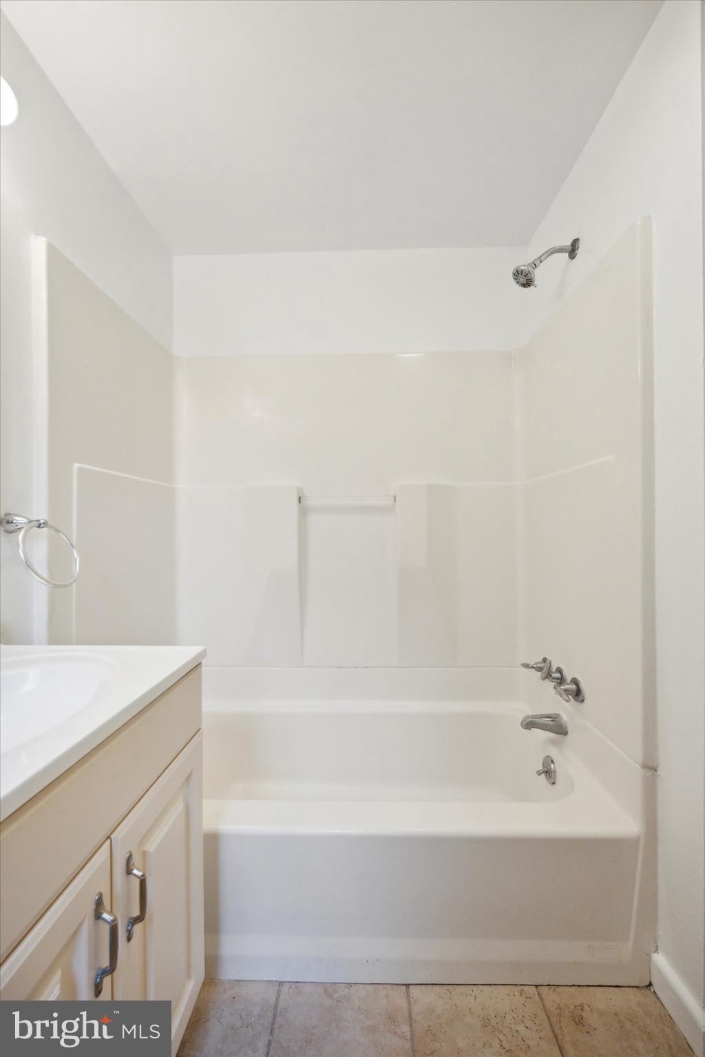 274 Old Eagle School Road Wayne, PA 19087 - Photo 15 of 23 Unit 1 Bathroom