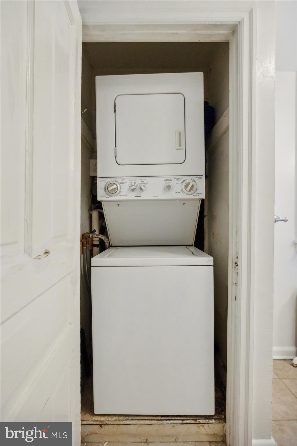 274 Old Eagle School Road Wayne, PA 19087 - Photo 16 of 23 Unit 1 Laundry