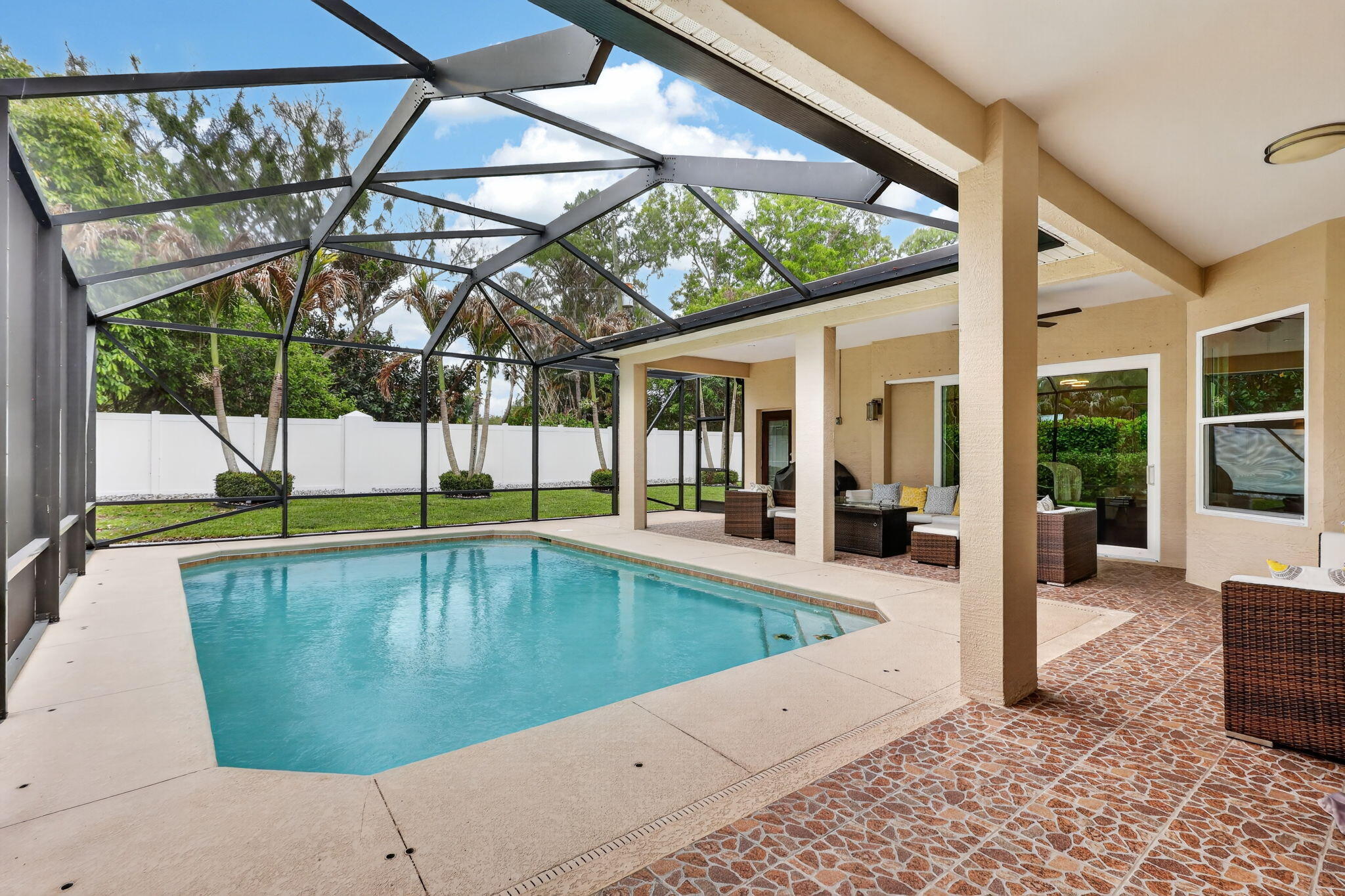 2172 Southwest Panther Trace Stuart, FL 34997 - Photo 47 of 77 47-web-or-mls-7R7A10015