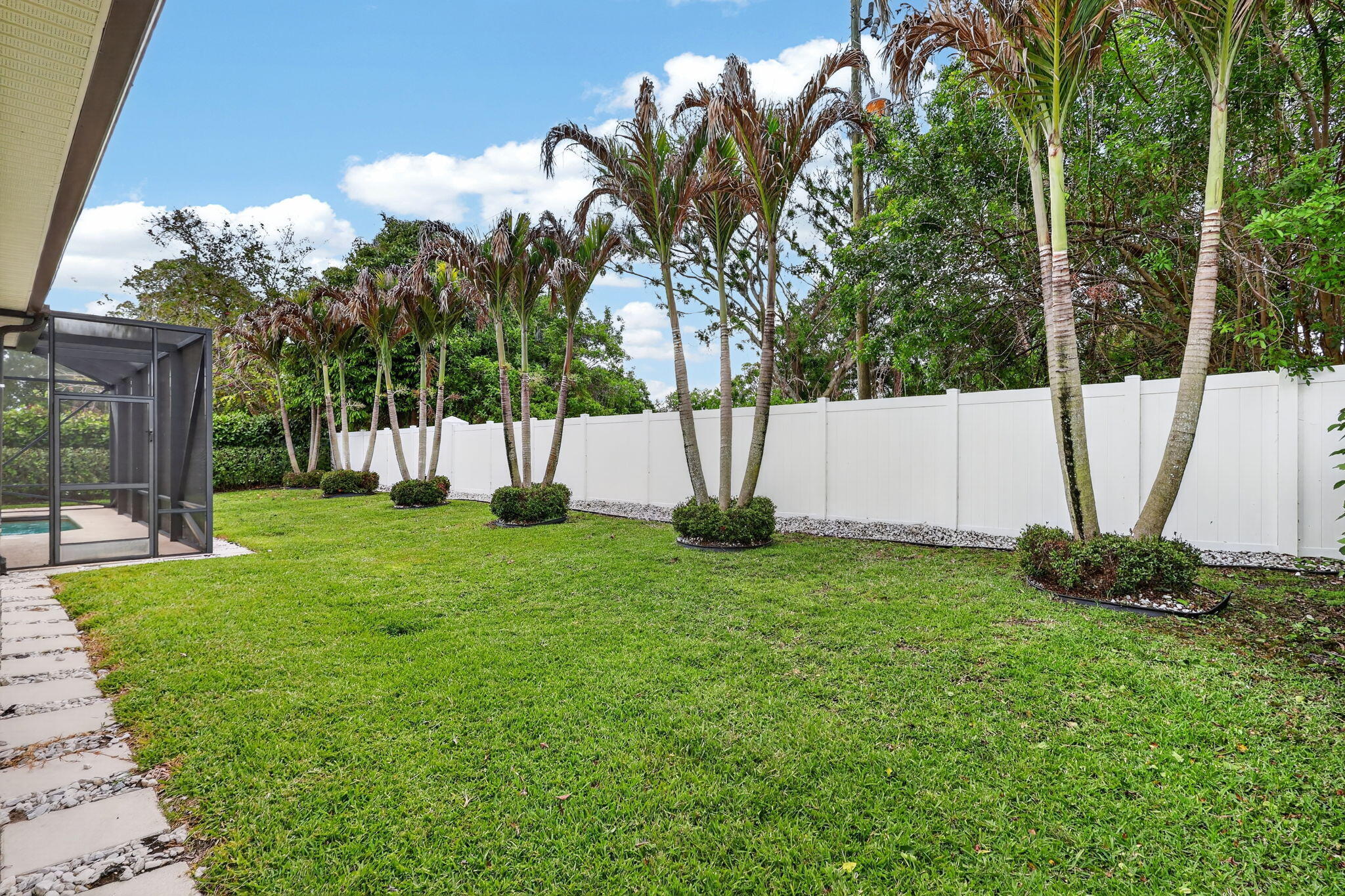 2172 Southwest Panther Trace Stuart, FL 34997 - Photo 59 of 77 59-web-or-mls-7R7A9764
