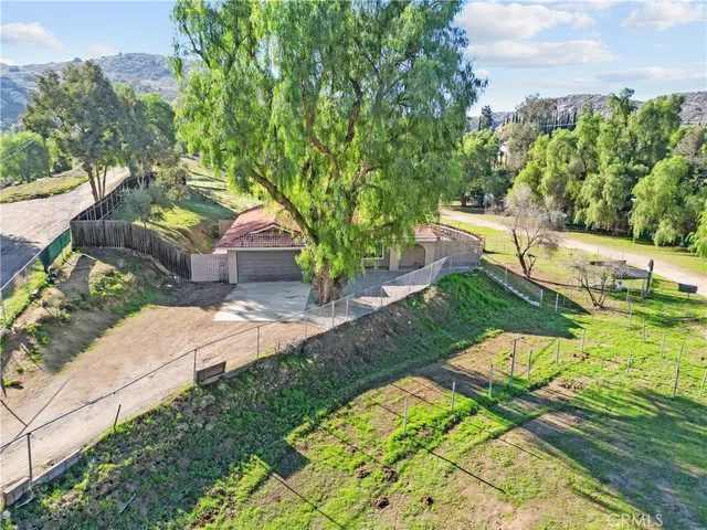 $780,000 | 17551 Holden Drive, Perris, CA 92570