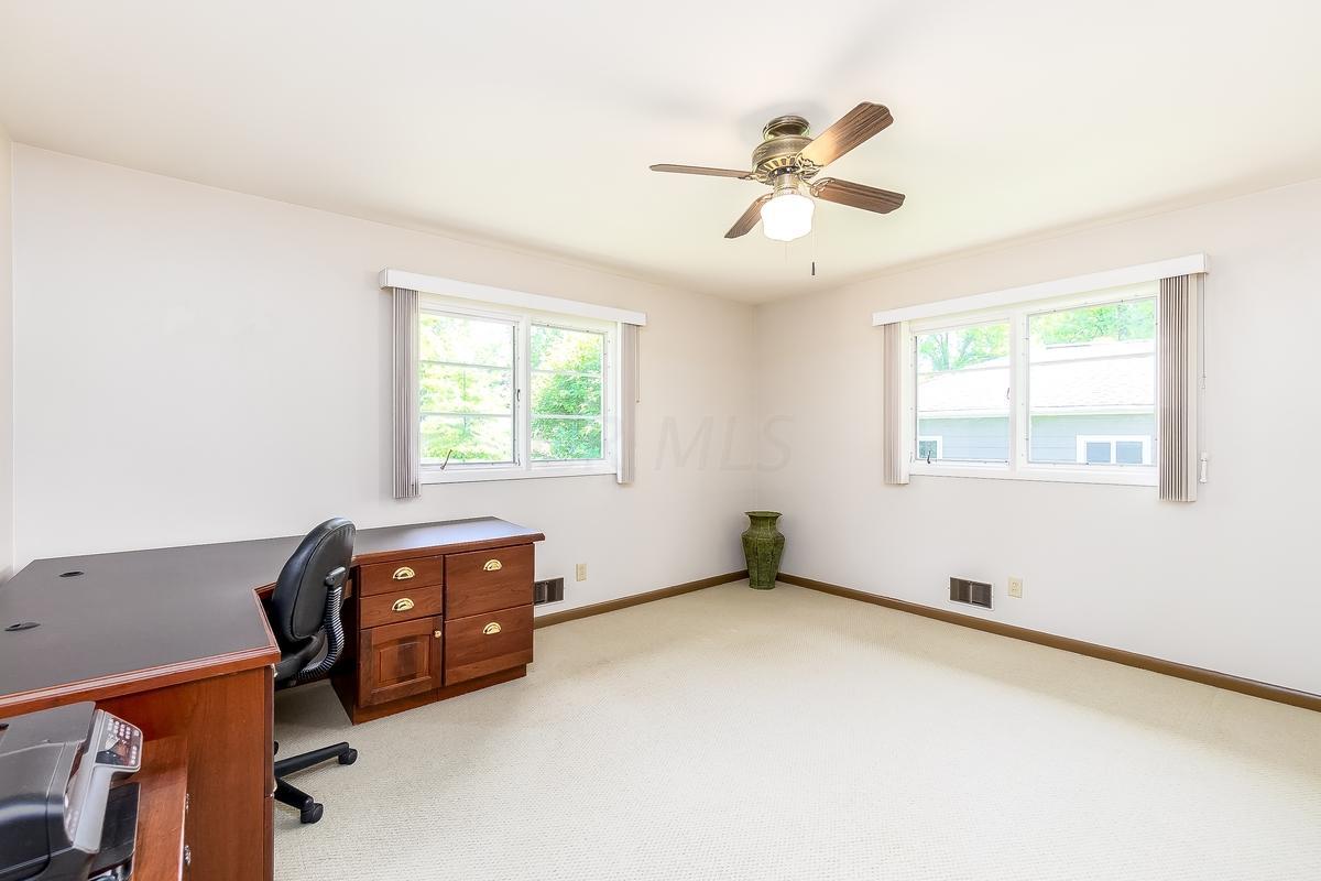 3905 Bramford Road Columbus, OH 43220 - Photo 24 of 54
