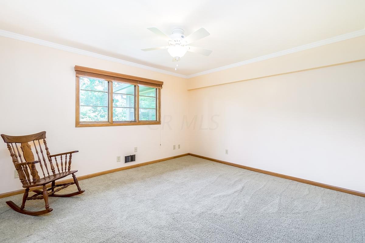 3905 Bramford Road Columbus, OH 43220 - Photo 28 of 54