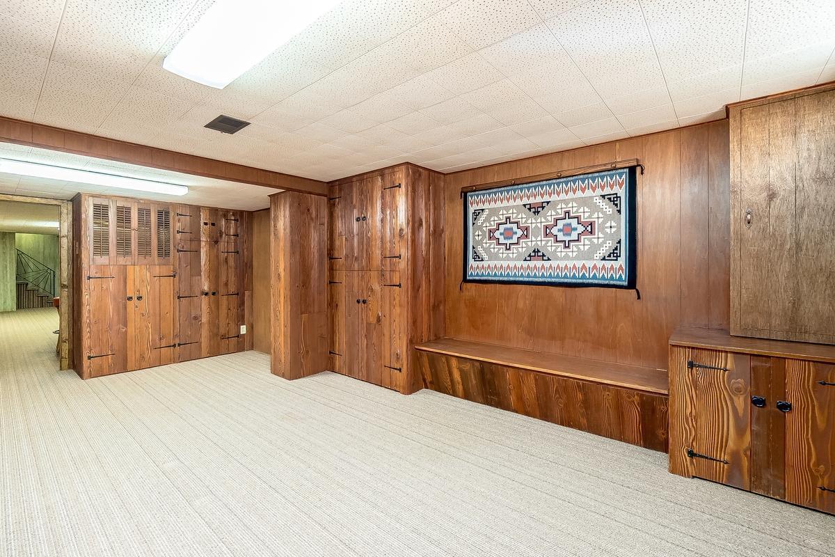 3905 Bramford Road Columbus, OH 43220 - Photo 40 of 54