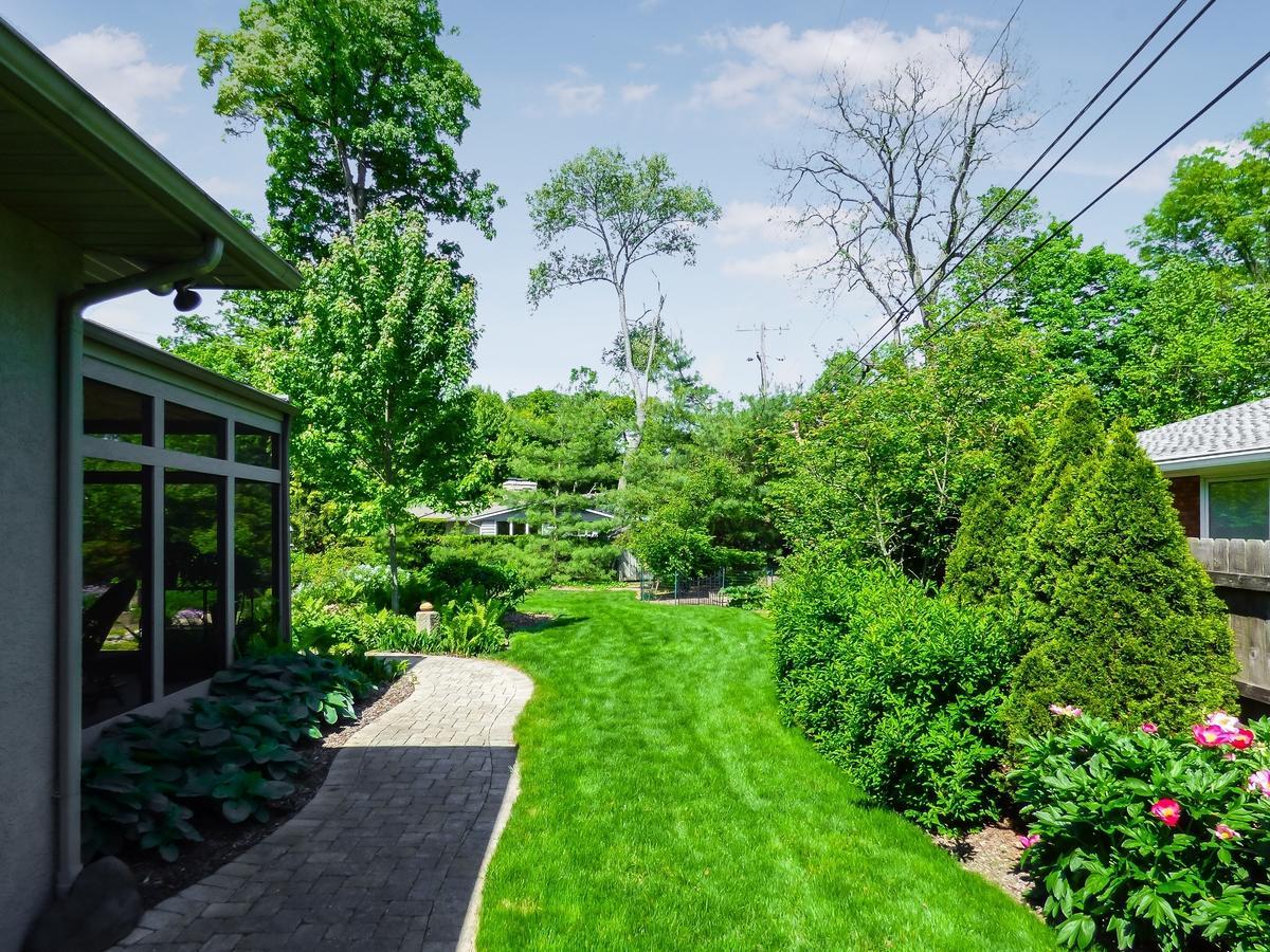 3905 Bramford Road Columbus, OH 43220 - Photo 53 of 54