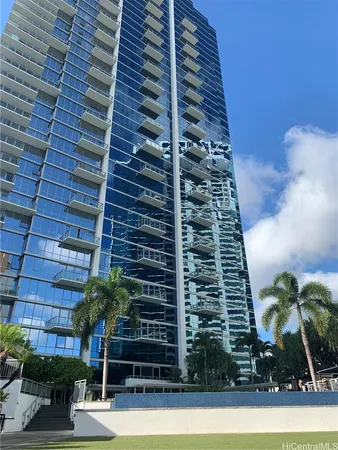 $4,600 | 1189 Waimanu Street, Unit 1102, Honolulu, HI 96814