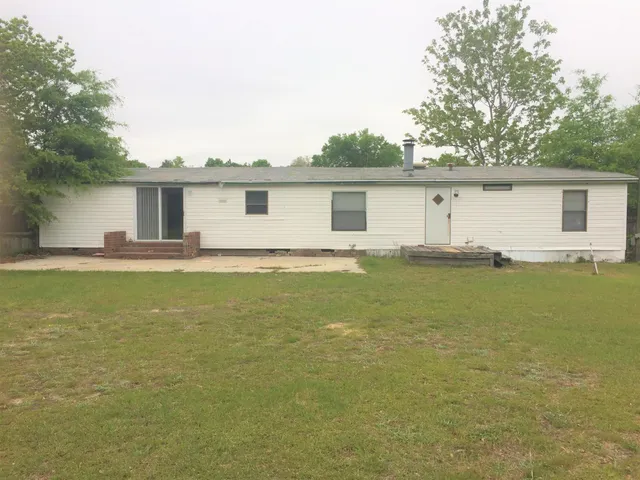 $1,000 | 8117 Delta Drive, Milton, FL 32583