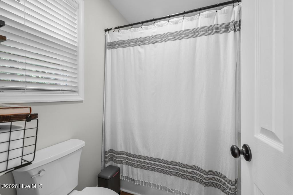 258 Guinea Mill Road Moyock, NC 27958 - Photo 19 of 54 Hall Bath