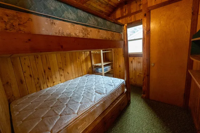 $5,000,000 | 5860 Turtle Lake Road, Gaylord, MI 49735