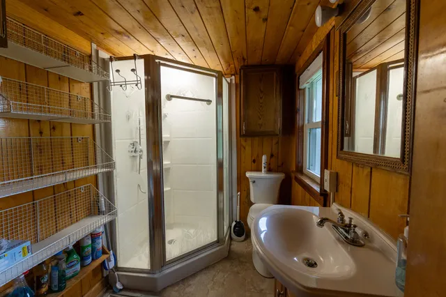 $5,000,000 | 5860 Turtle Lake Road, Gaylord, MI 49735