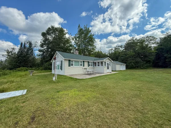 $5,000,000 | 5860 Turtle Lake Road, Gaylord, MI 49735