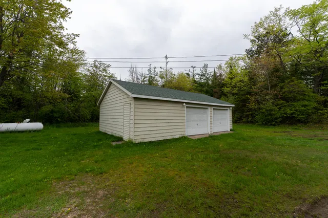 $5,000,000 | 5860 Turtle Lake Road, Gaylord, MI 49735