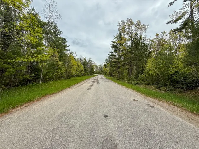 $5,000,000 | 5860 Turtle Lake Road, Gaylord, MI 49735