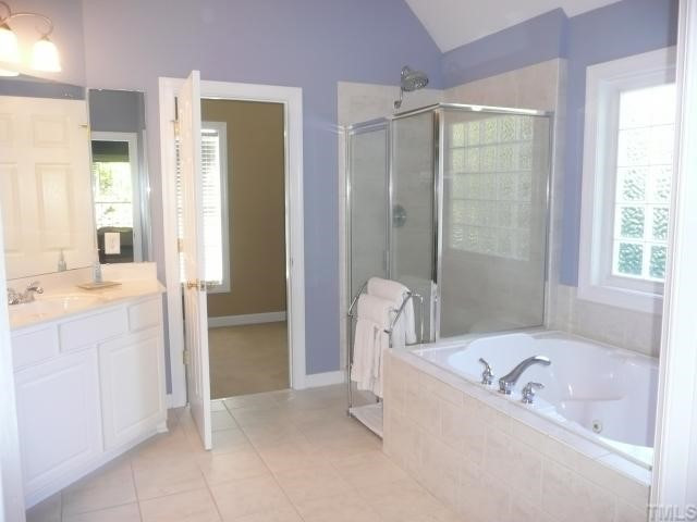 5145 Bartons Enclave Lane Raleigh, NC 27613 - Photo 7 of 12 Master Bath/Spa