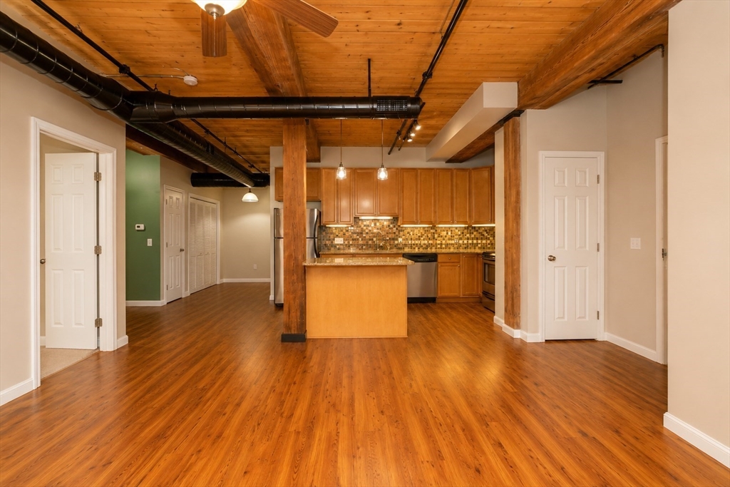 540 Main Street, Unit 101 Clinton, MA 01510 - Photo 14 of 24