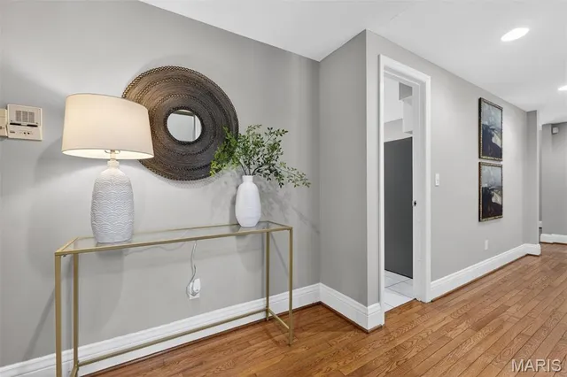 $475,000 | 7542 Wydown Boulevard, Unit A, Clayton, MO 63105