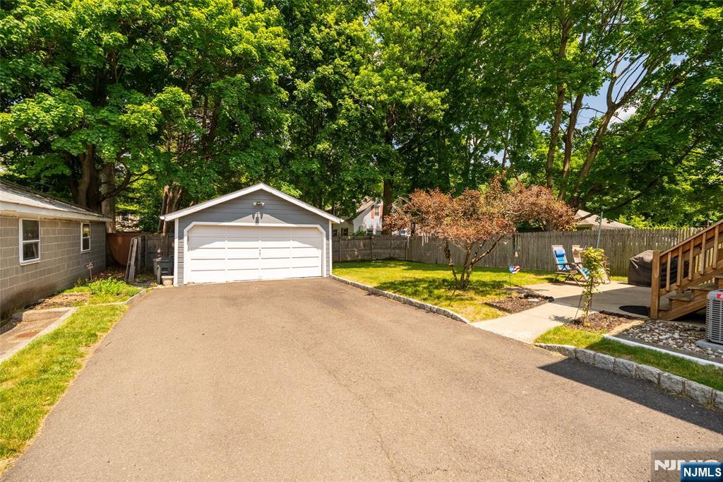 423 Closter Dock Road Closter, NJ 07624 - Photo 36 of 40