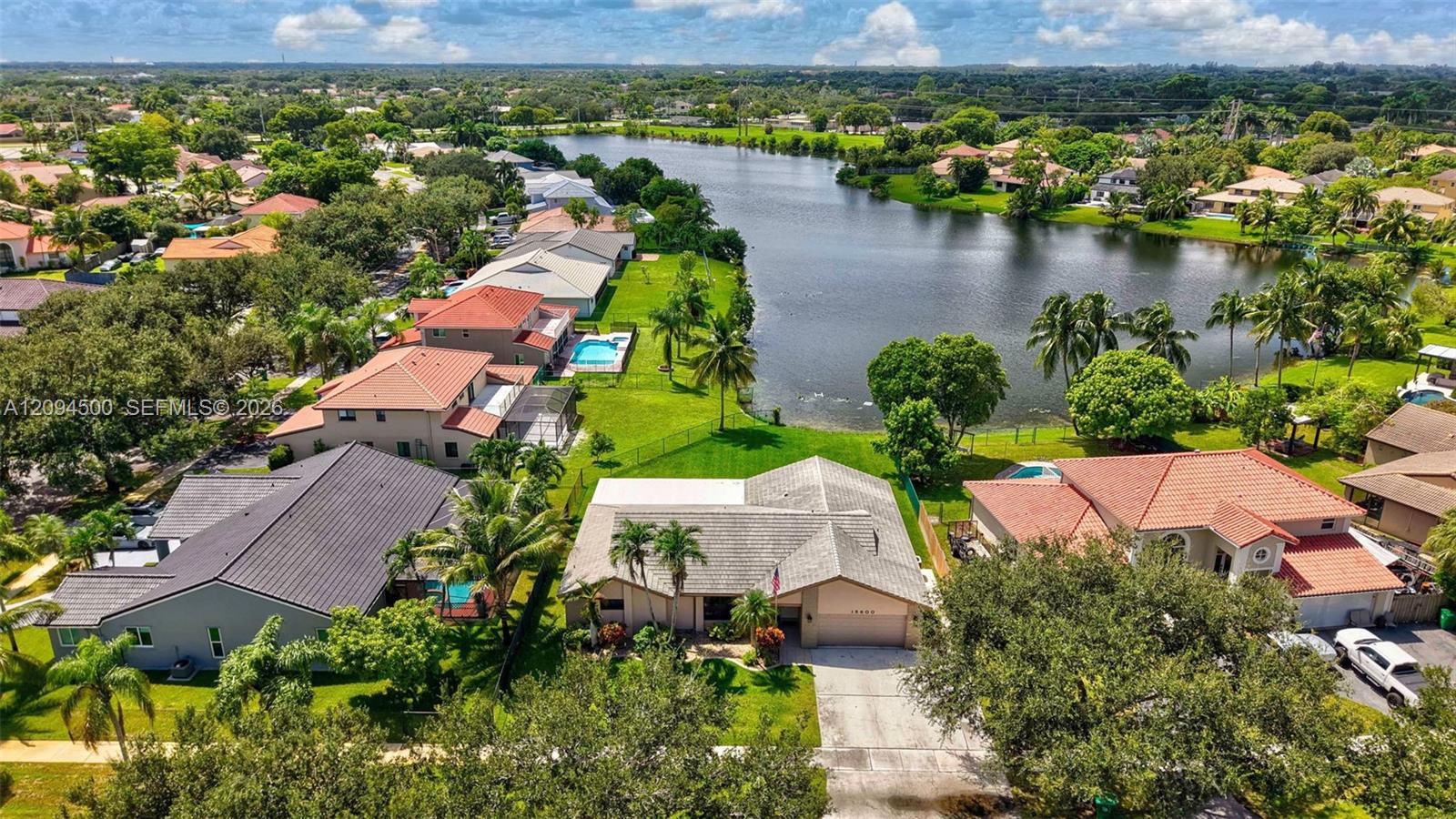 15600 Huntridge Road Davie, FL 33331 - Photo 11 of 45 Gallery Image 11