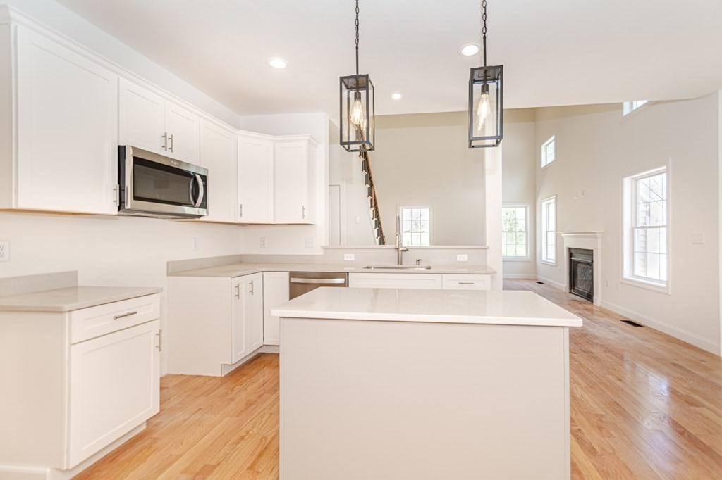 4 Cooper Lane Methuen, MA 01844 - Photo 12 of 42