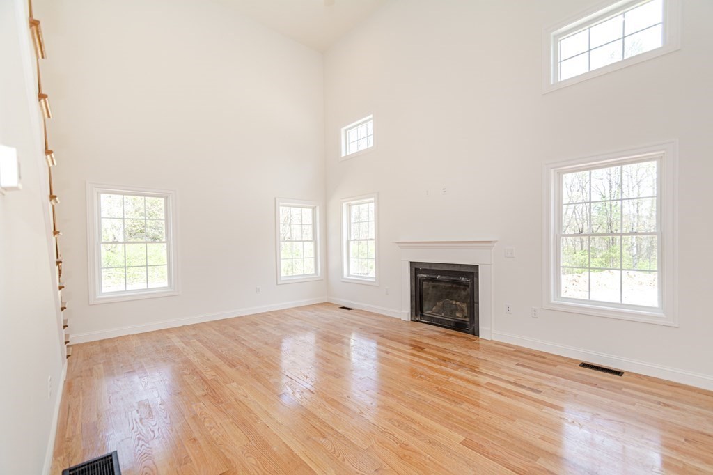 4 Cooper Lane Methuen, MA 01844 - Photo 19 of 42