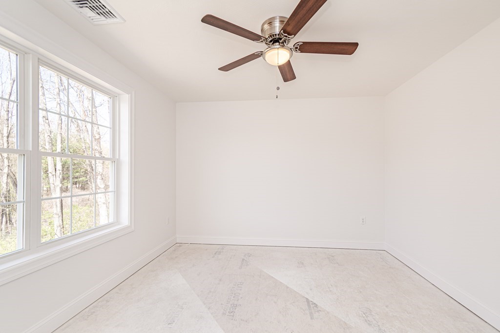 4 Cooper Lane Methuen, MA 01844 - Photo 24 of 42