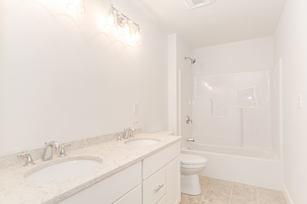 4 Cooper Lane Methuen, MA 01844 - Photo 29 of 42