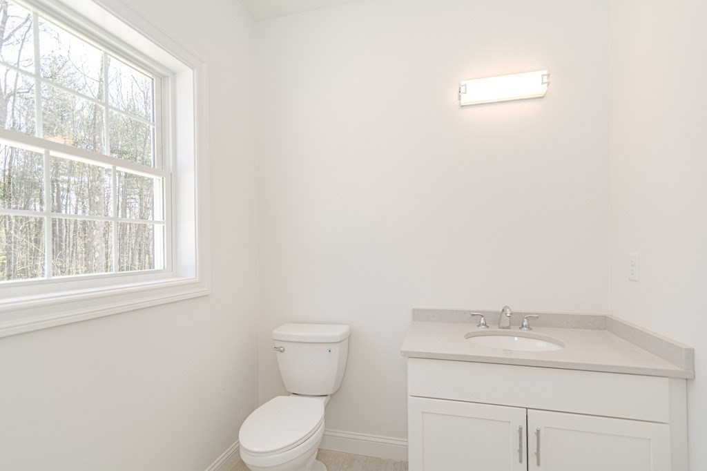 4 Cooper Lane Methuen, MA 01844 - Photo 7 of 42