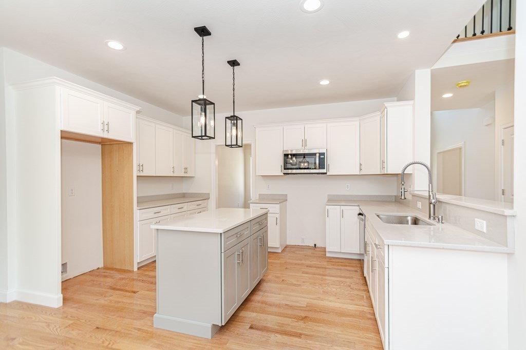 4 Cooper Lane Methuen, MA 01844 - Photo 10 of 42