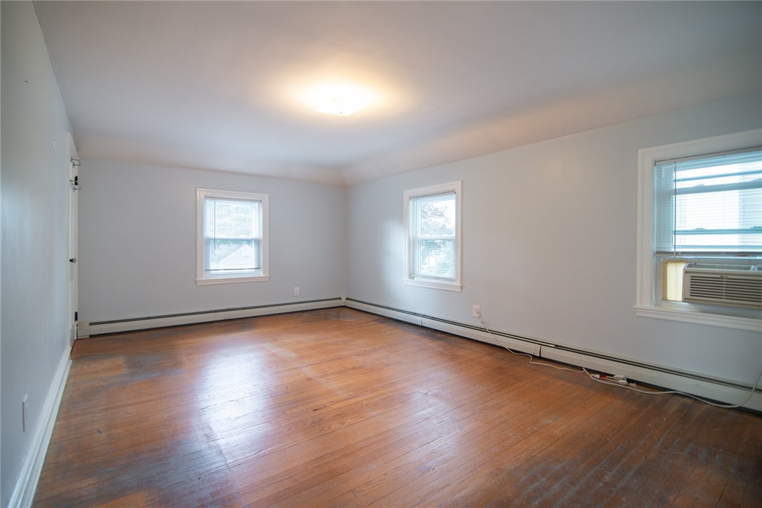 33 Sylvan Road East Providence, RI 02916 - Photo 16 of 40 Gallery Image 16