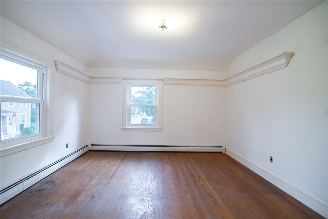 33 Sylvan Road East Providence, RI 02916 - Photo 27 of 40 Gallery Image 27