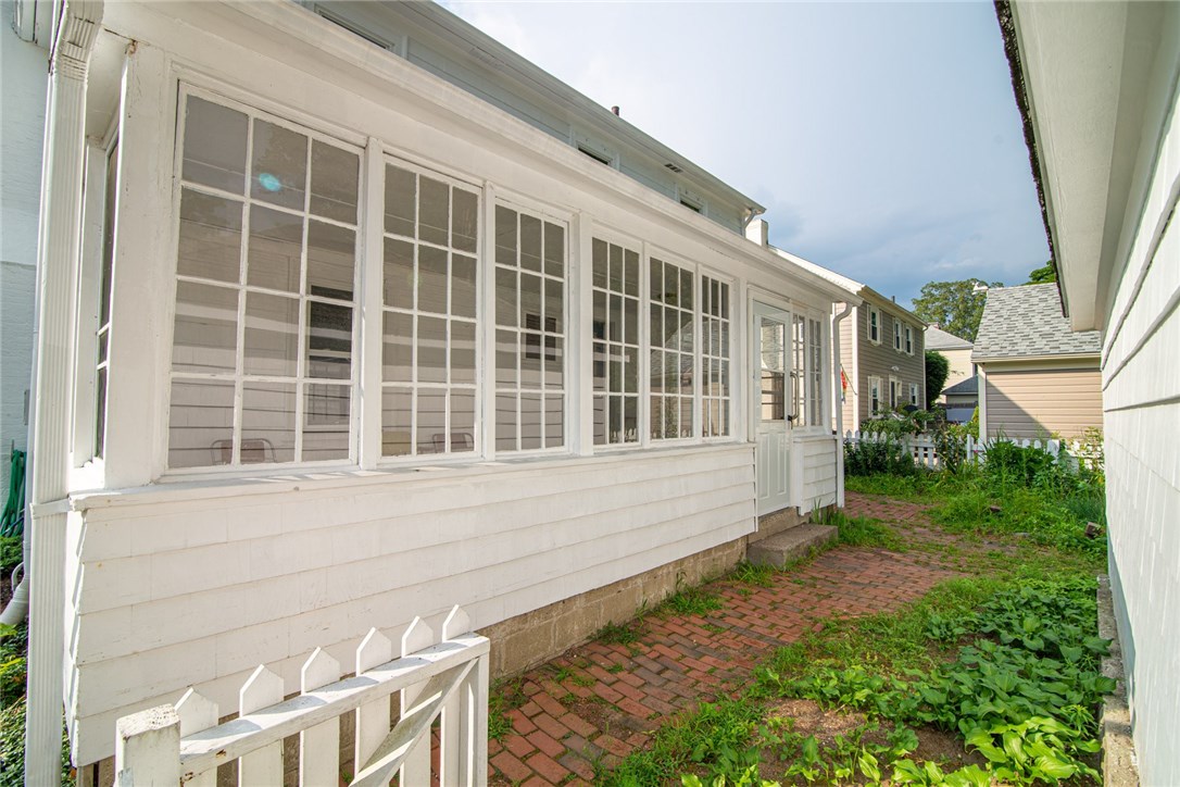 33 Sylvan Road East Providence, RI 02916 - Photo 37 of 40 Gallery Image 37