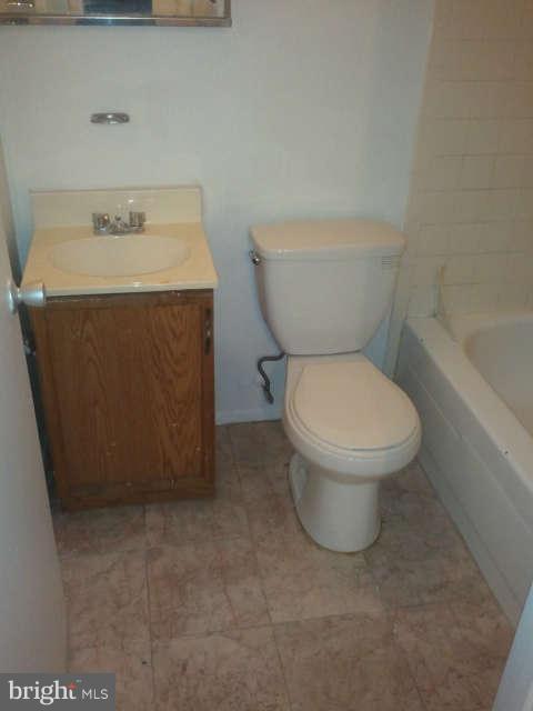 8975 Footed Ridge Columbia, MD 21045 - Photo 2 of 11 Bath