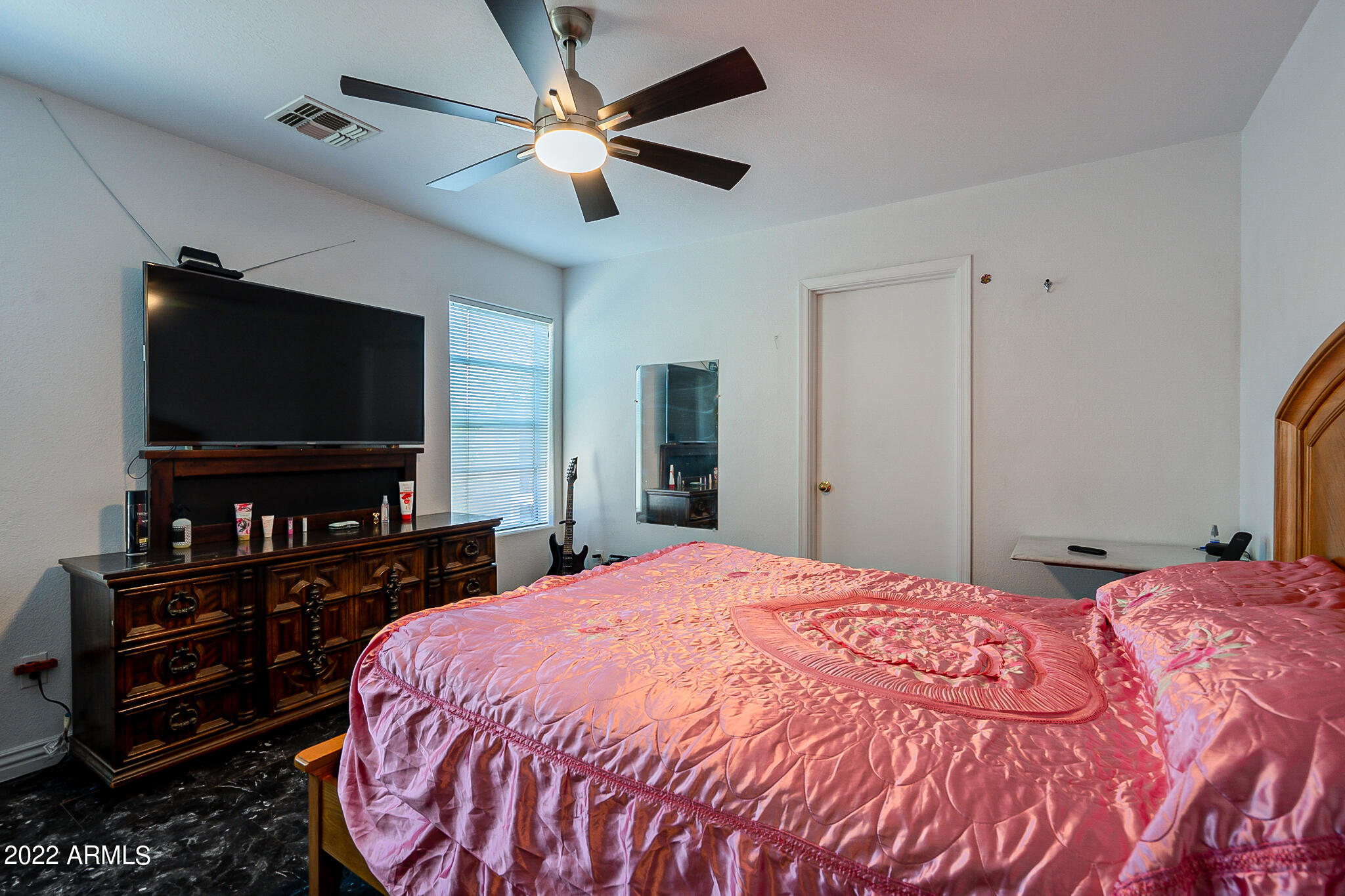 1239 East Fremont Road Phoenix, AZ 85042 - Photo 6 of 11 Fremont-17