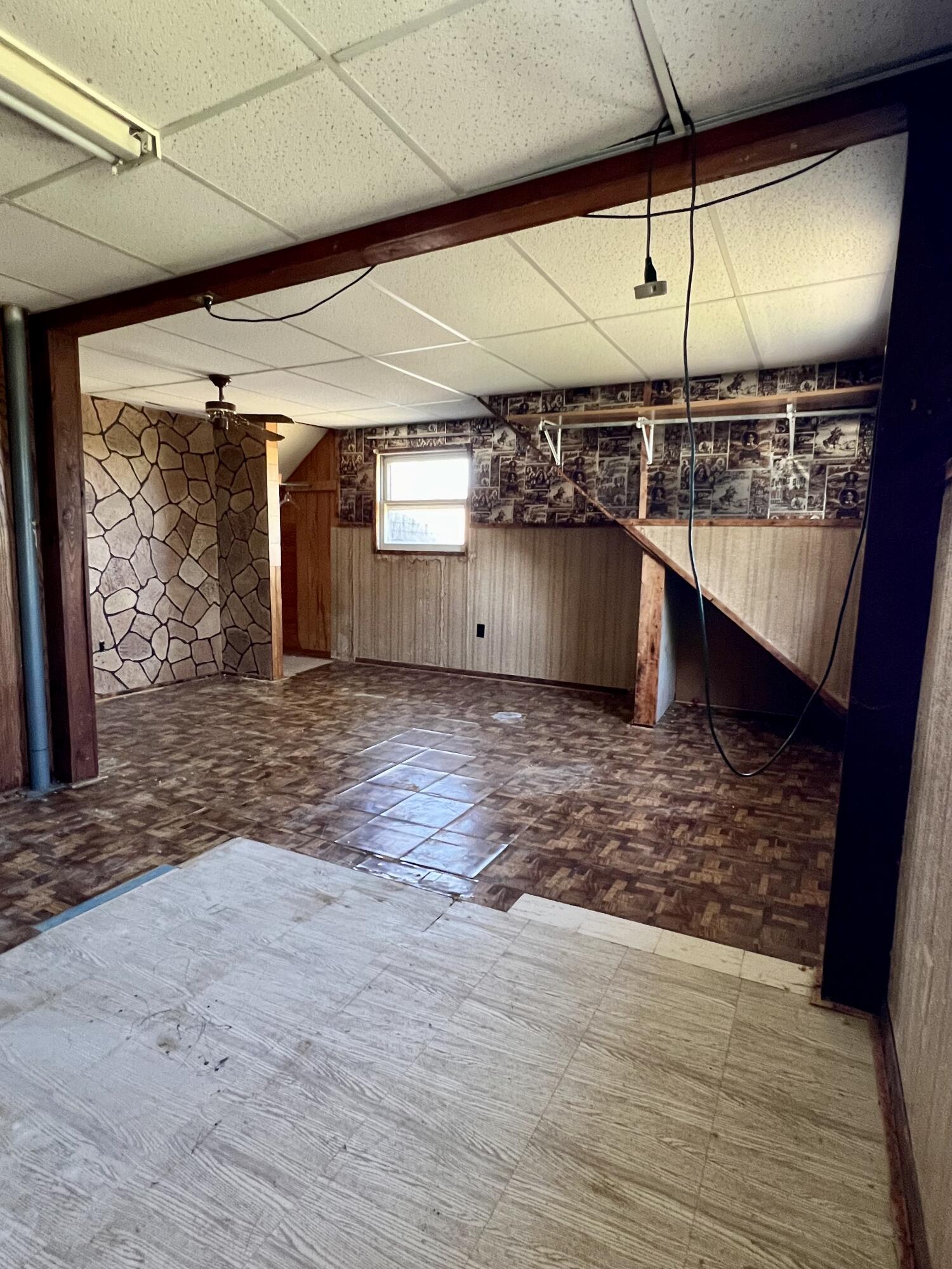 8304 Liable Road Highland, IN 46322 - Photo 11 of 23 1500x2000
