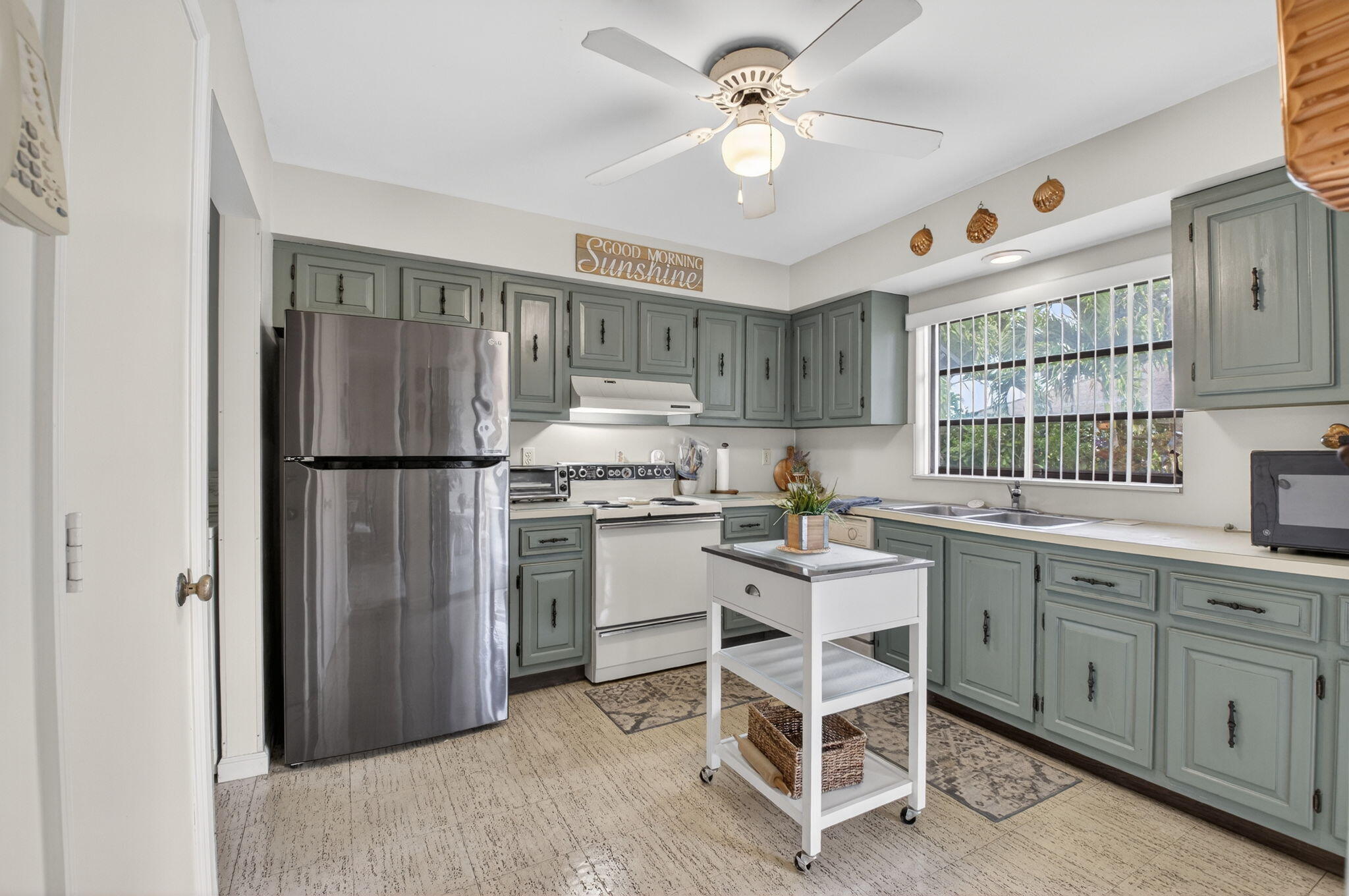 4972 Dovewood Road, Unit B Boynton Beach, FL 33436 - Photo 14 of 47
