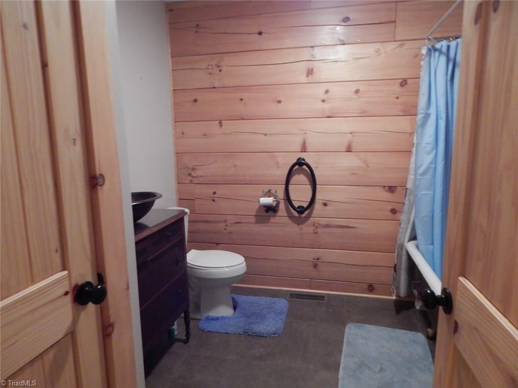 639 Martin Byrd Road Elkin, NC 28621 - Photo 16 of 30 Gallery Image 16