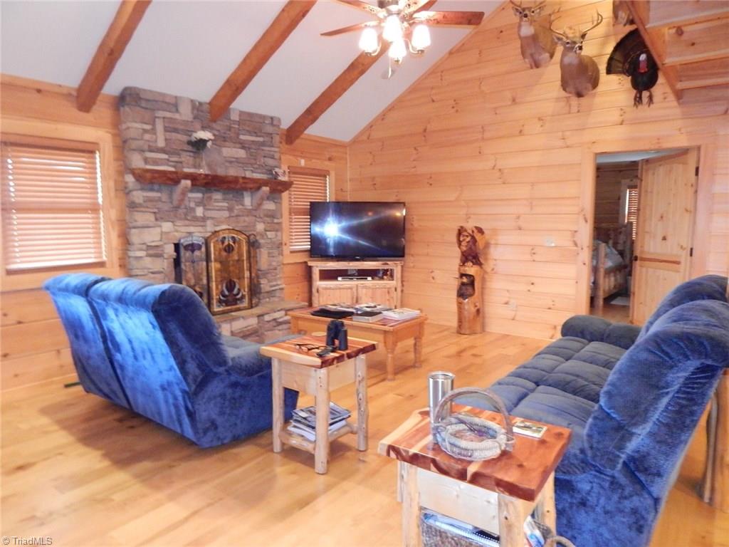 639 Martin Byrd Road Elkin, NC 28621 - Photo 4 of 30 Gallery Image 4