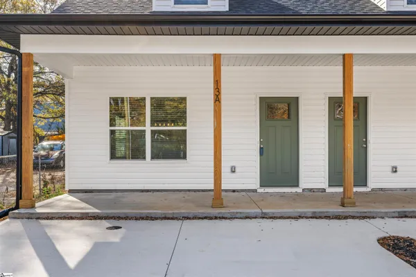 $1,800 | 13 A Jamison Street, Greenville, SC 29611