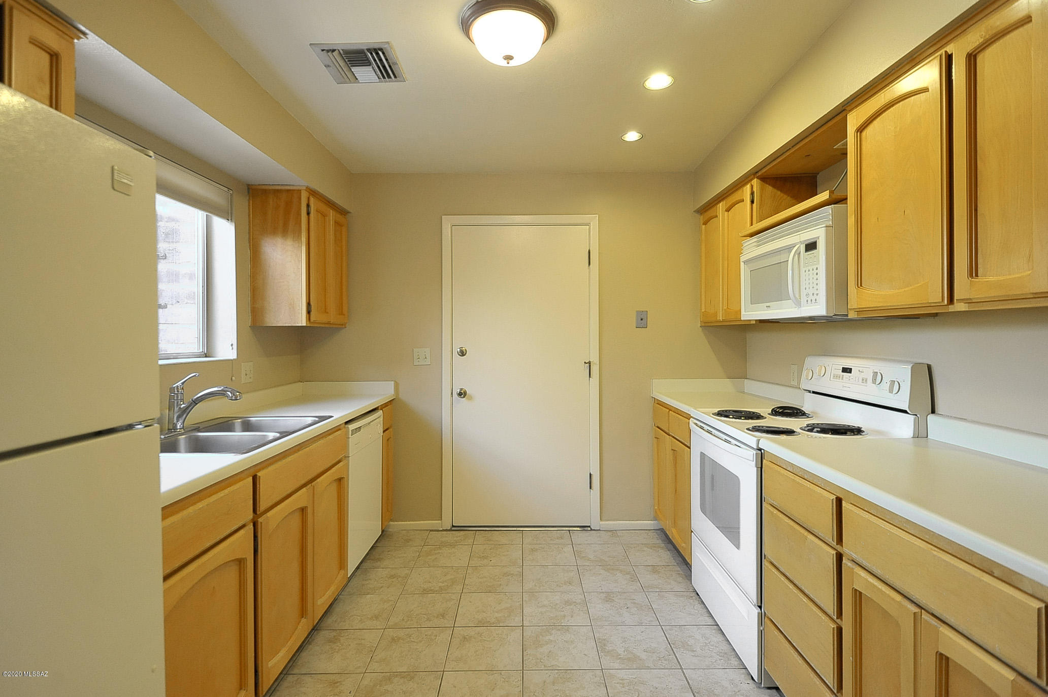 4234 East Presidio Road Tucson, AZ 85712 - Photo 6 of 19