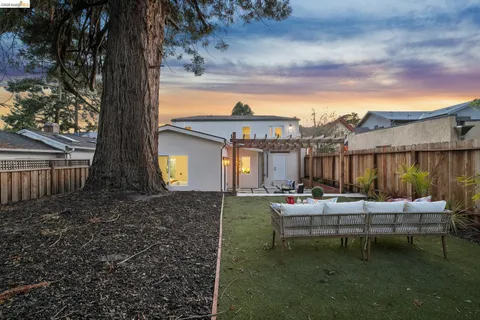 $1,899,000 | 415 Berkeley Park Boulevard, Kensington, CA 94706