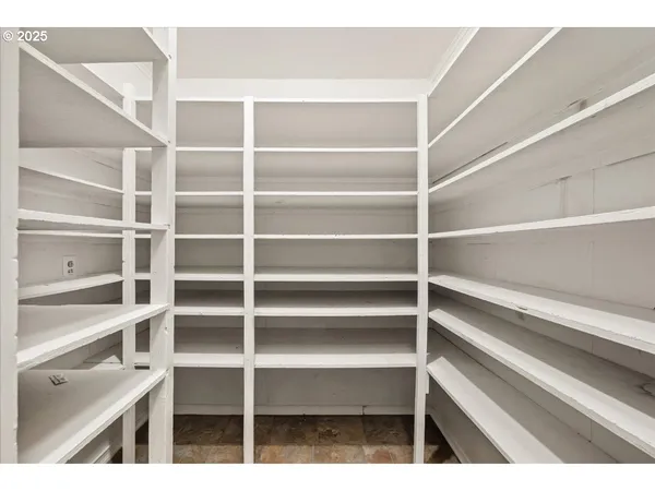 $949,000 | 16780 Southwest Muddy Valley Road, McMinnville, OR 97128